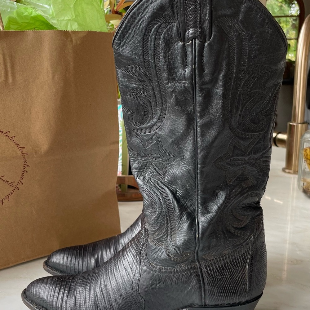 Larry Mahan Black Embossed Leather Western Ankle Boots - FITS A SZ 6